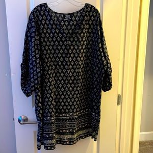 Dress 3X with splits on the sides.